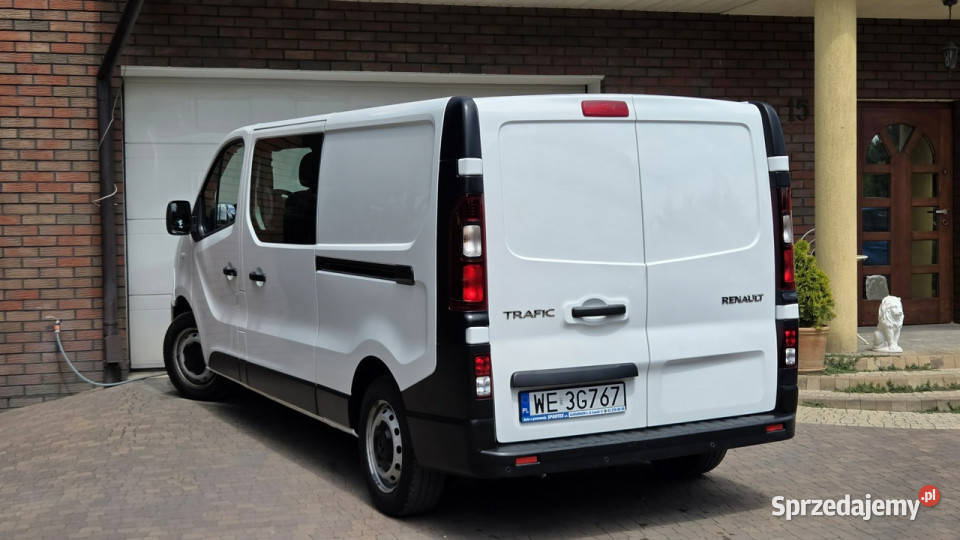 Renault Trafic 20 dci 120 6 OSÓB L2H1I WŁSalon nieuszkodzony sprzedam