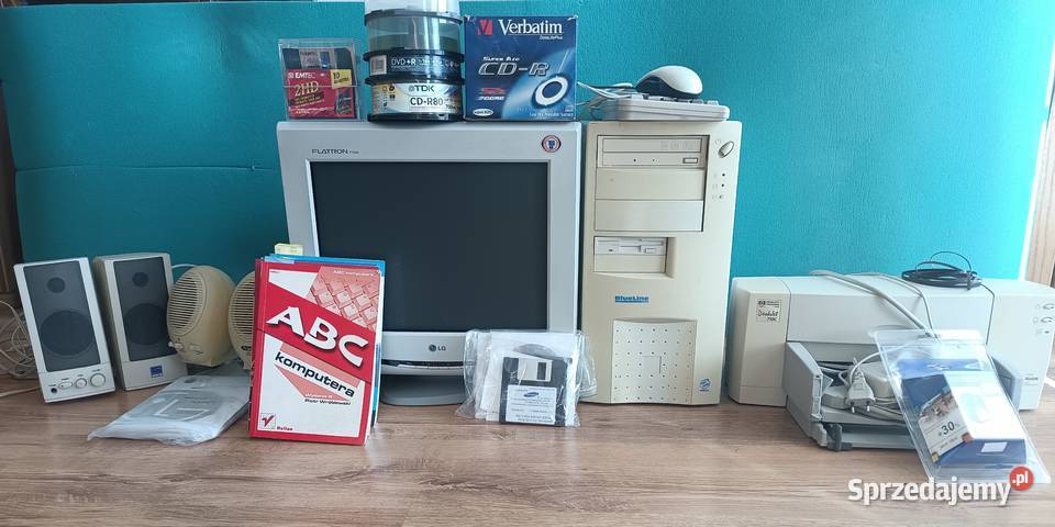 Zestaw komputerowy retro Holendry
