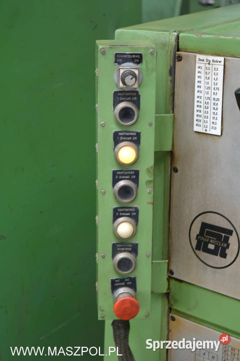 Tokarka uniwersalna TUR 63 S x 1500 fi wrzeciona łódzkie Głowno