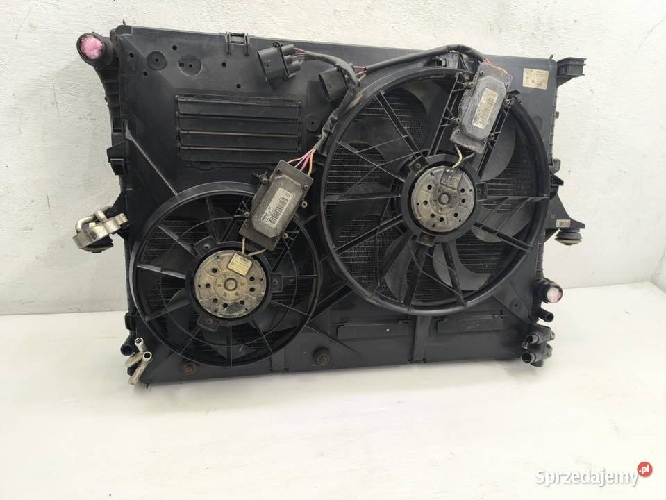 PAS PRZEDNI CHŁODNICE VW TOUAREG 25 7L0121203F osobowe Klimatyzacja