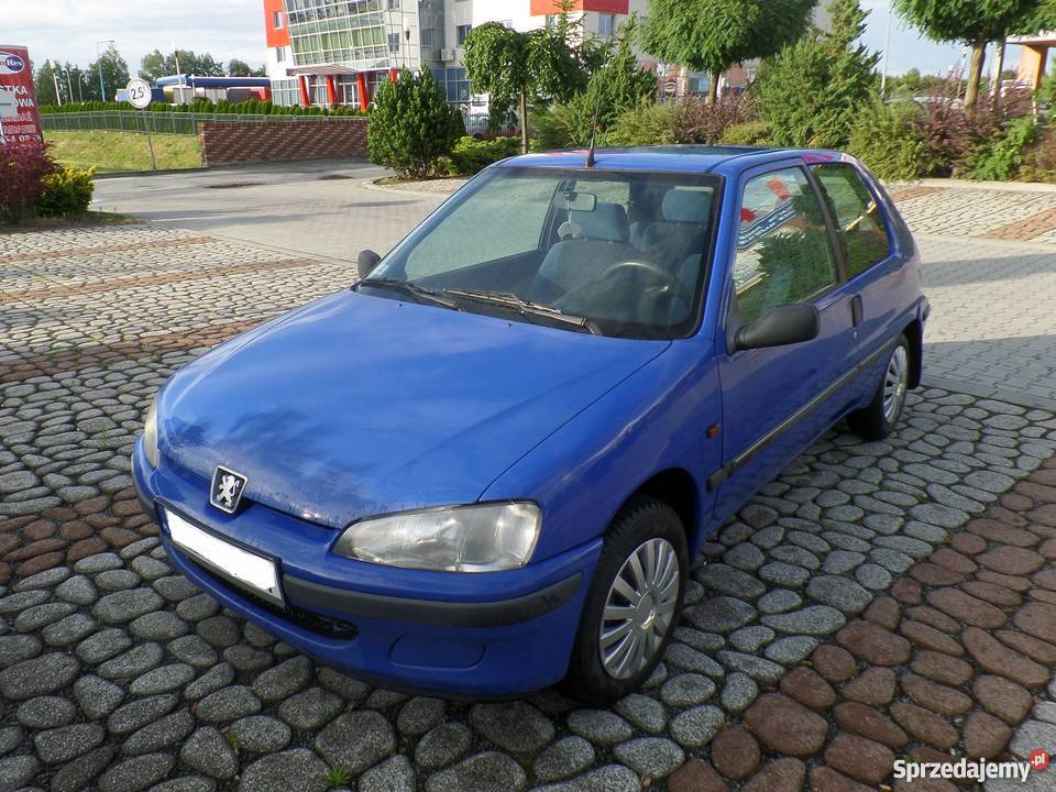 Peugeot 106 11l oszczędny kupiony w polskim salonie
