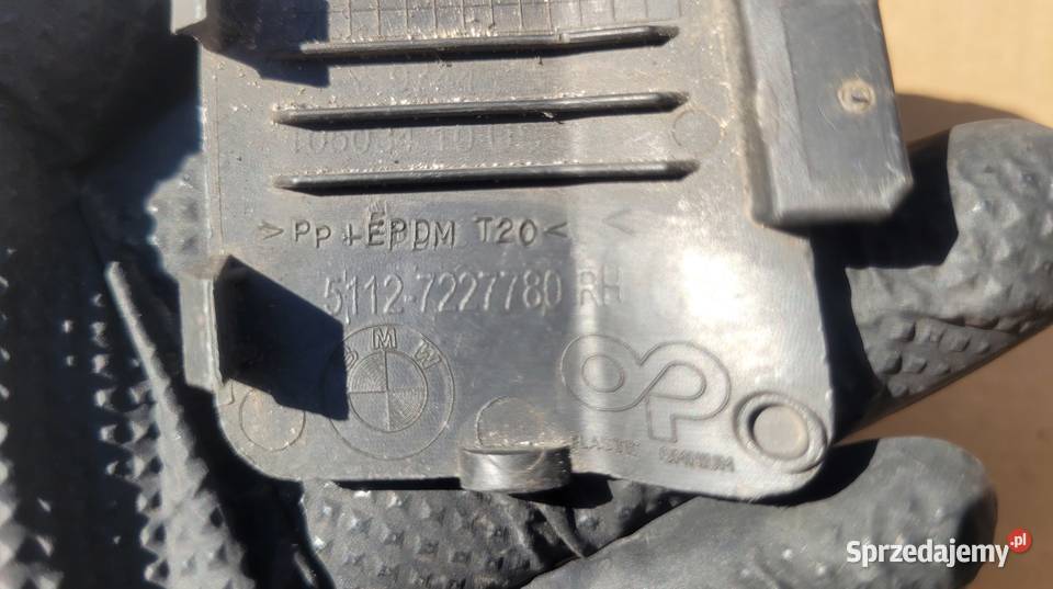 BMW X5 E70 LIFT PRAWA ZAŚLEPKA HAKA ZDERZAK TYŁ