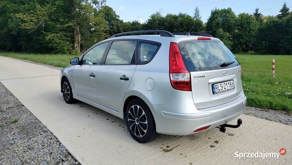Hyundai i30 CW kombi 14 benzyna autoalarm Lesko sprzedam