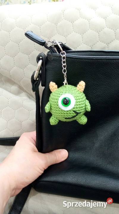 Mike Wazowski wykonany na szydełku brelok Łask