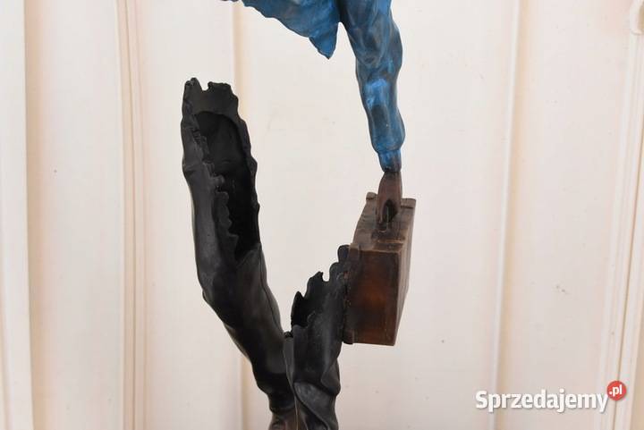 Nowoczesny Niewidzialny Podróżnik Figura Rzeźba małopolskie Kraków