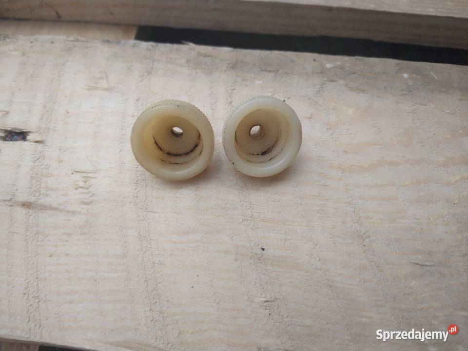 Plastikowa Nakrętka Lampy Tylnej 2 Mercedes W108 małopolskie Skawina