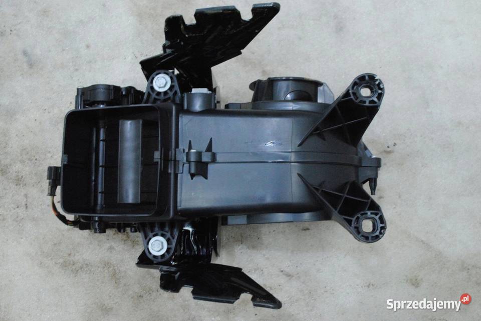 OBUDOWA NAGRZEWNICY MERCEDES ML W164 LIFT 30
