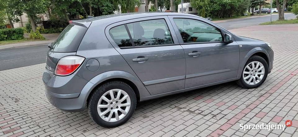 Opel Astra H 16 Gaz Sekwencja manualna Gostynin