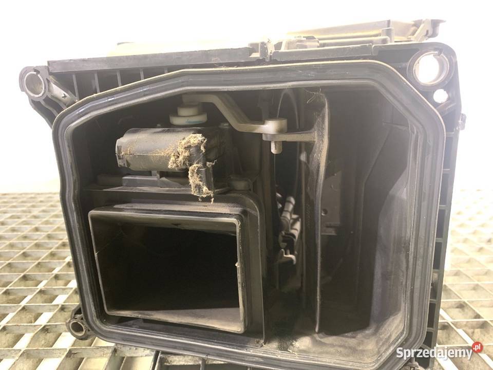 DMUCHAWA NAWIEWU AUDI A6 C6 4F0820155F Motoryzacja