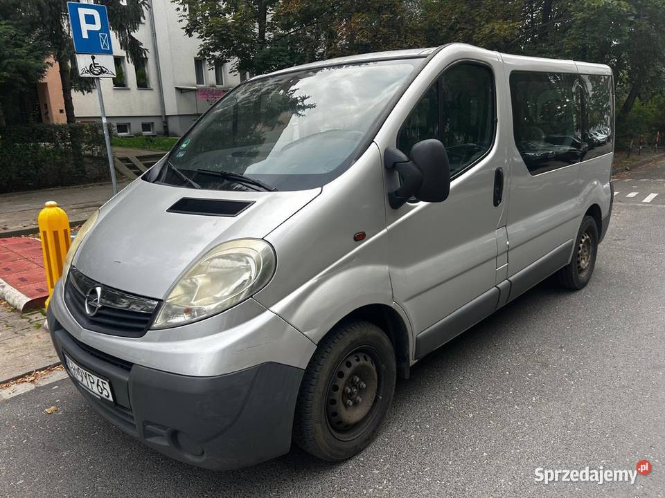 Opel Vivaro Raty Prywatnie 9os Minivan lakier metallic Wrocław