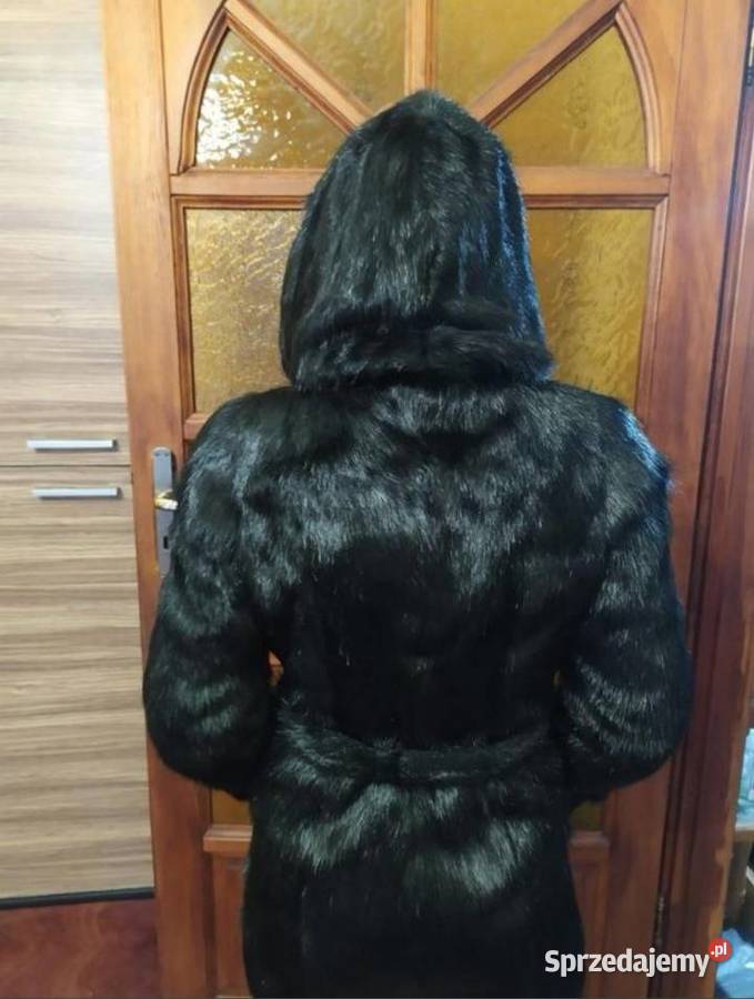 Piękne futro z nutrii z kapturem Zambrów