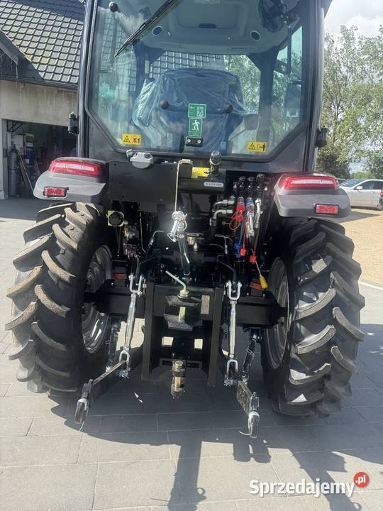 Fabrycznie Nowy Ciągnik Traktor Komunalny