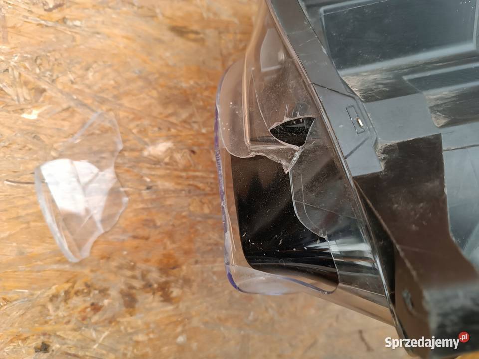 LAMPA LEWY PRZÓD REFLEKTOR EU 60605720R RENAULT wielkopolskie sprzedam