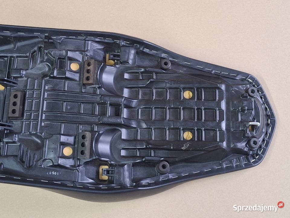 HONDA VFR 800 X CROSSRUNNER KANAPA FOTEL Bieleń