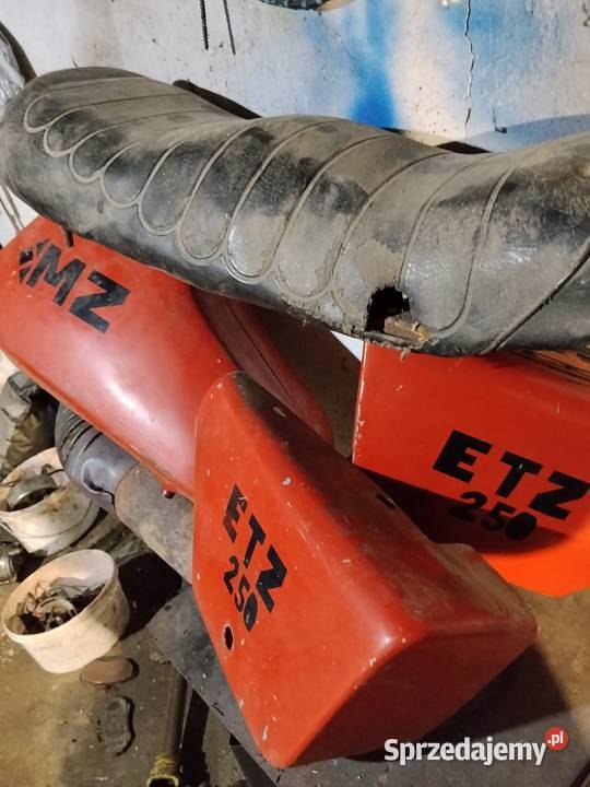 Zbiornik boczki kanapa MZ ETZ 250 WYSYŁKA Tomaszów Lubelski