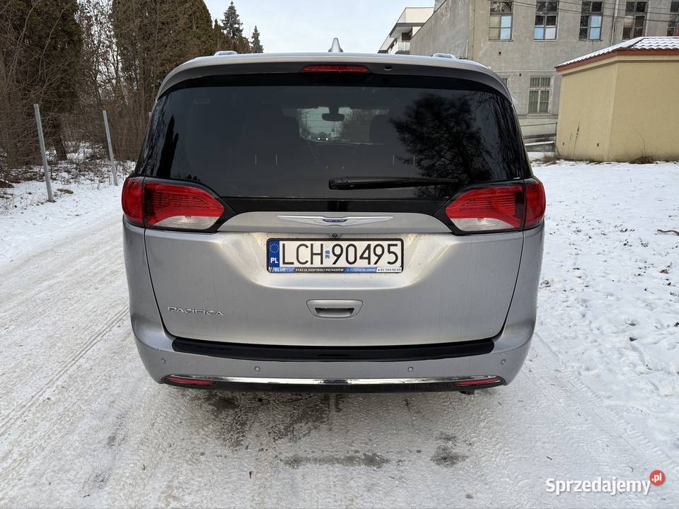 Chrysler Pacifica 2018 r 36 bogate wyposażenie Pacifica lubelskie
