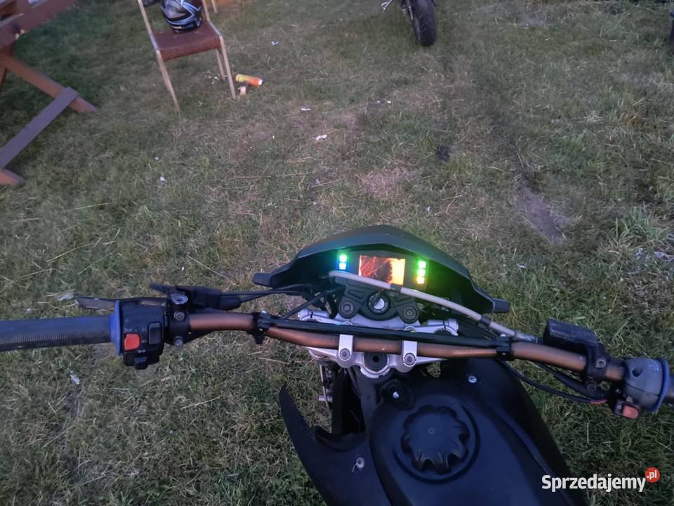 YAMAHA XT125 Czerna
