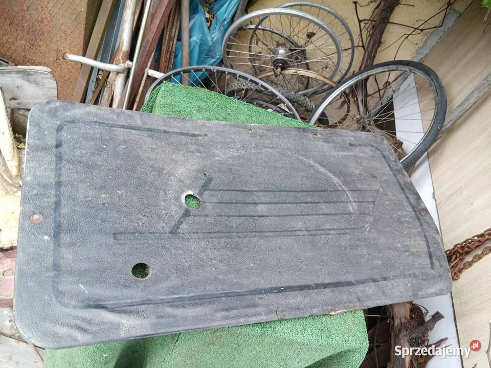 Kremowe poszycie drzwi fiat 126p małopolskie Kęty