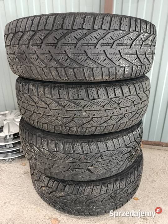 w opisie dywaniki gumowe orginalne do Mercedes Jaktorów