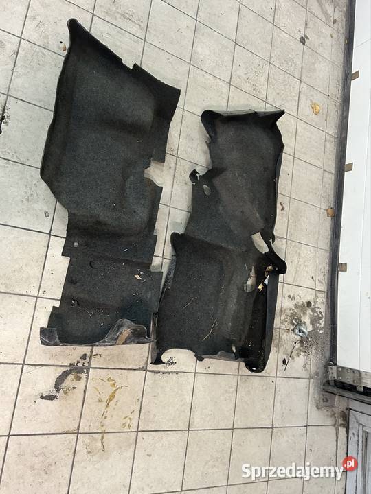 Wykładzina bagażnika e30 coupe wąska komplet Tapicerki samochodowe sprzedam