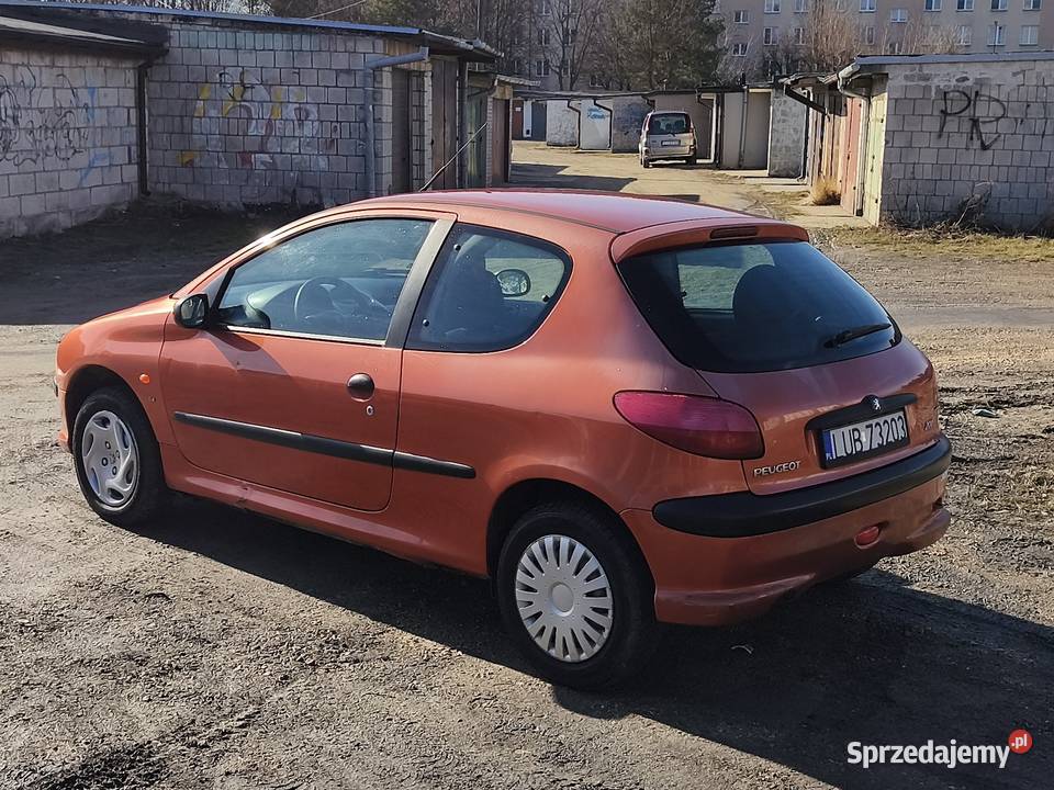 Peugeot 206 14 benzyna 75 koni 228 przebiegu VAT marża lubelskie