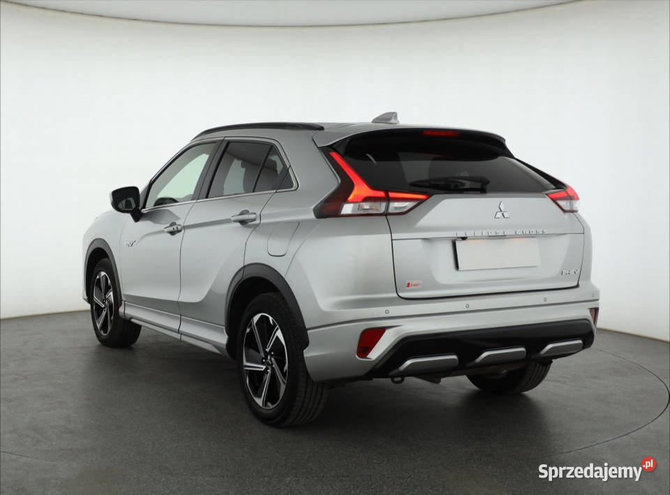 Mitsubishi Eclipse Cross PluginHybrid Rok produkcji 2022
