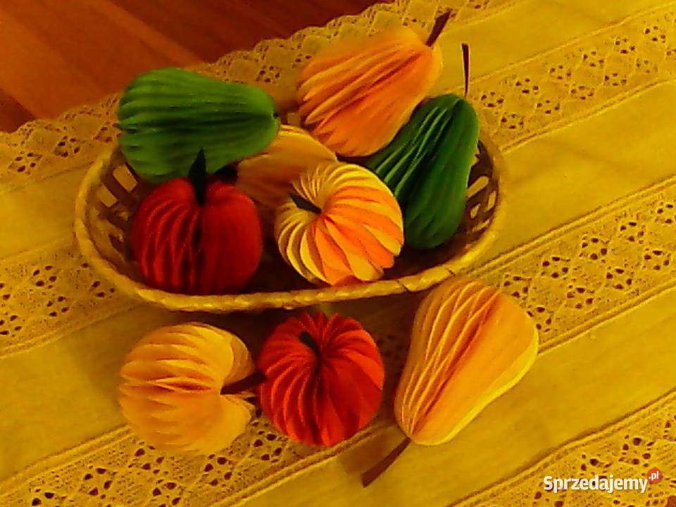 Niepowtarzalne ozdoby choinkowe z papieru owoce