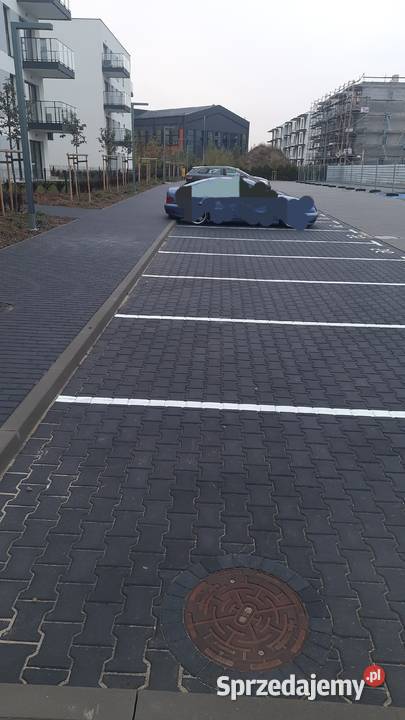 Miejsce postojowe na ogrodzonym parkingu mazowieckie Zamienie