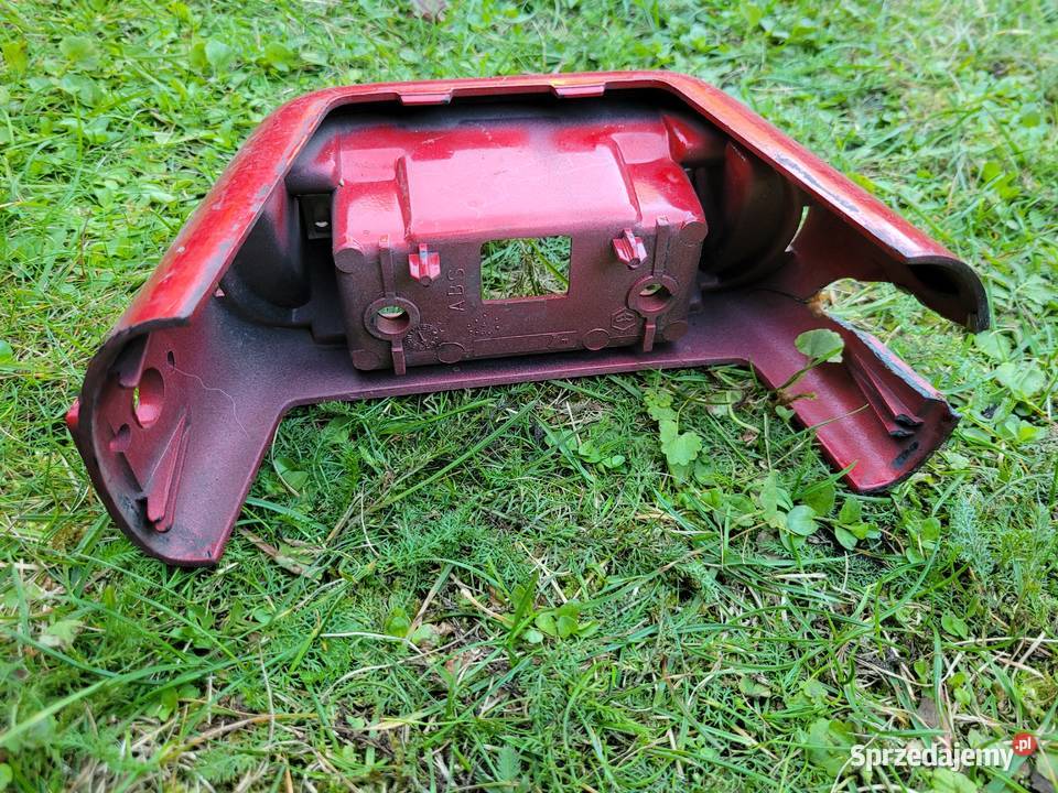 PIAGGIO FREE tyl zadupek oslona lampy Piła