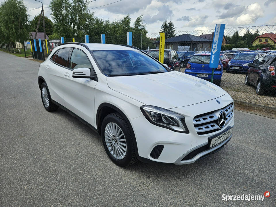 Mercedes GLA 180 Salonowy Zadbany Serwisowany światła przeciwmgielne Kisielice