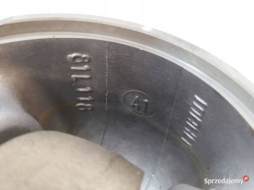 TŁOK KORBOWÓD 81L118 24 D Volvo S60 I 20002009 sprzedam