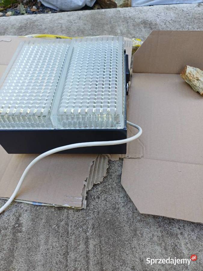 Retro kinkiet z 1965 roku firmy Napako Lubań