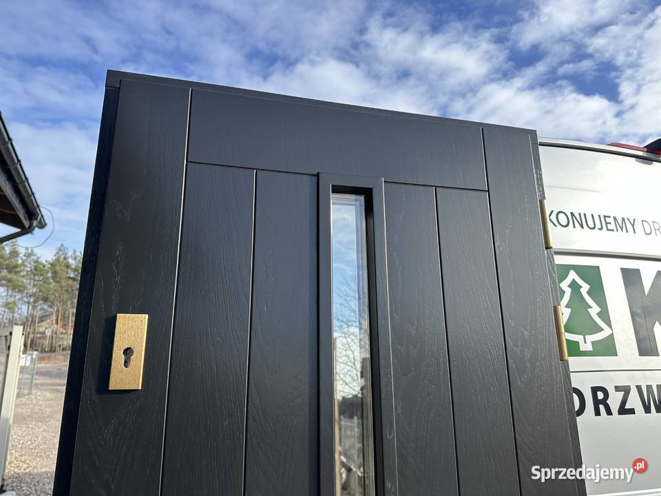 Drzwi zewnętrze drewniane czarne 9017 CAŁA Grzybno