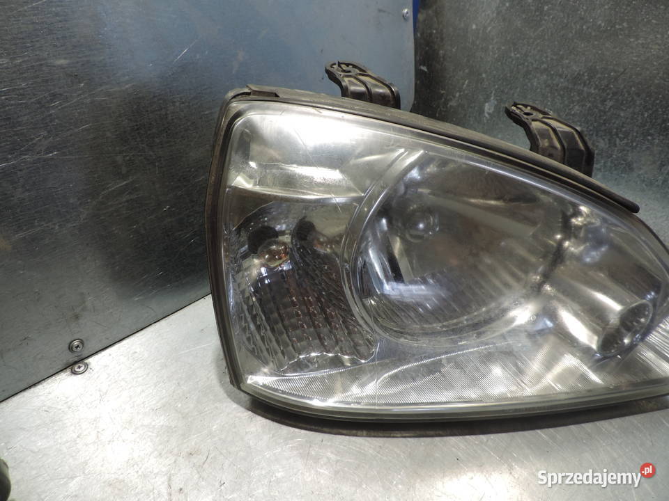KIA CARENS II LAMPA PRAWY PRZÓD