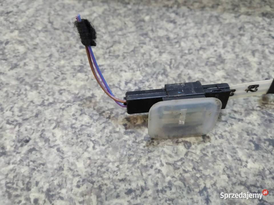 OSŁONA PROGU LISTWA LED LEWA KOMPLET GTI 5D