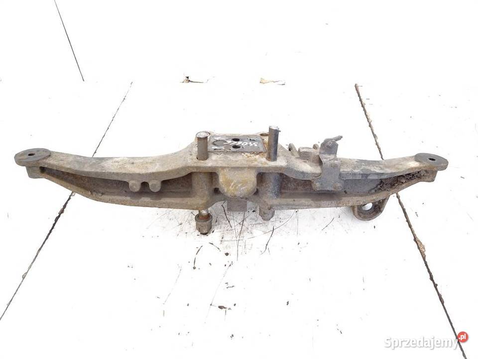 WPORNIK MOCOWANIE PODUSZEK TYŁ PRAWE IVECO