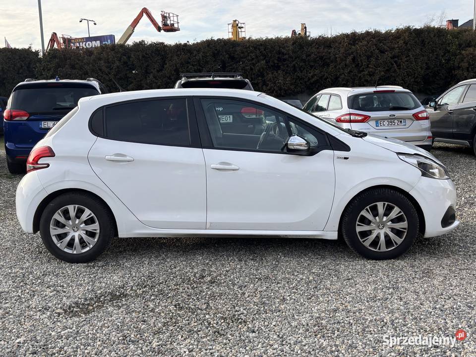 Peugeot 208 GWARANCJA Paniówki sprzedam