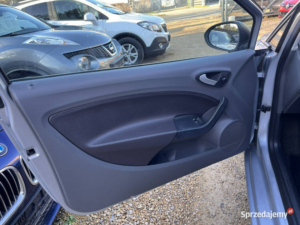 Seat Ibiza 14 Zarejestrowany Klima El szyby srebrny śląskie Częstochowa sprzedam