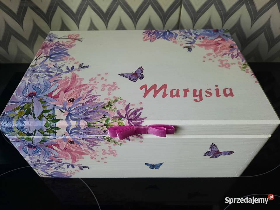 Kuferek kwiatowy z imieniem decoupage urodziny Kędzierzyn-Koźle sprzedam