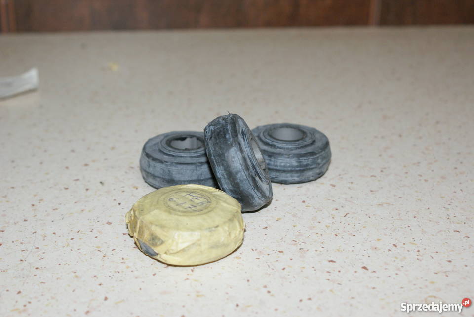 Silentblock wahacza przód LP zewnętrzny FORD Białobrzegi sprzedam