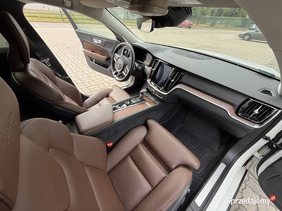 Volvo V60 D4 Inscription Polestar 200 biała 47500km Warszawa