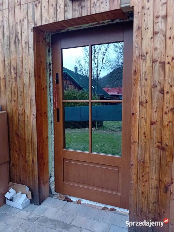 DRZWI DREWNIANE PRZESZKLONE Starachowice sprzedam