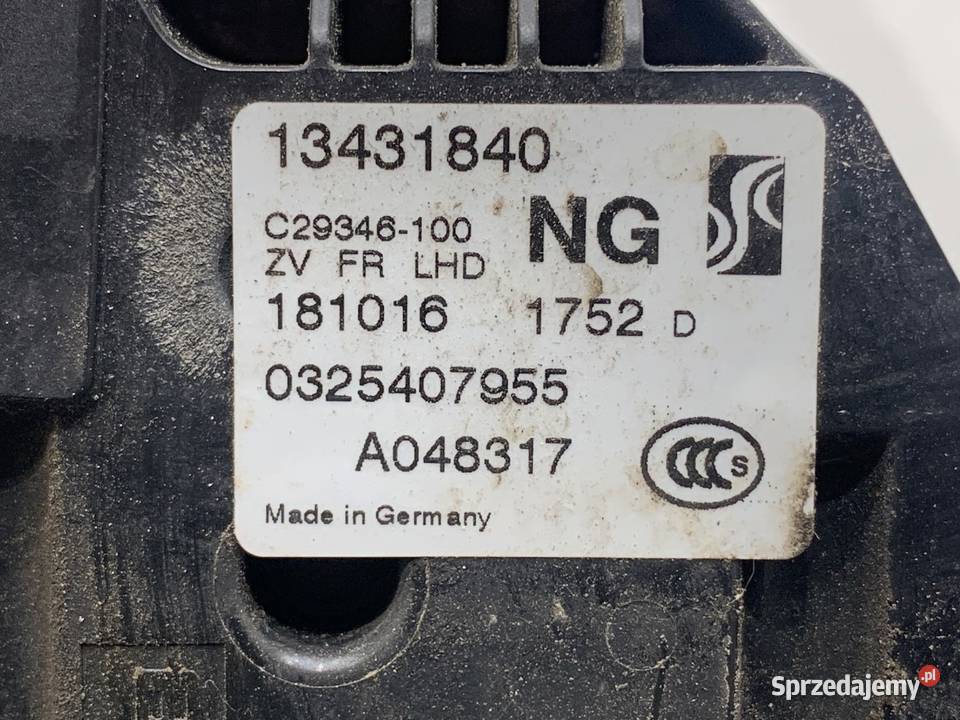 ZAMEK DRZWI PRAWY PRZÓD OPEL CORSA E Hatchback