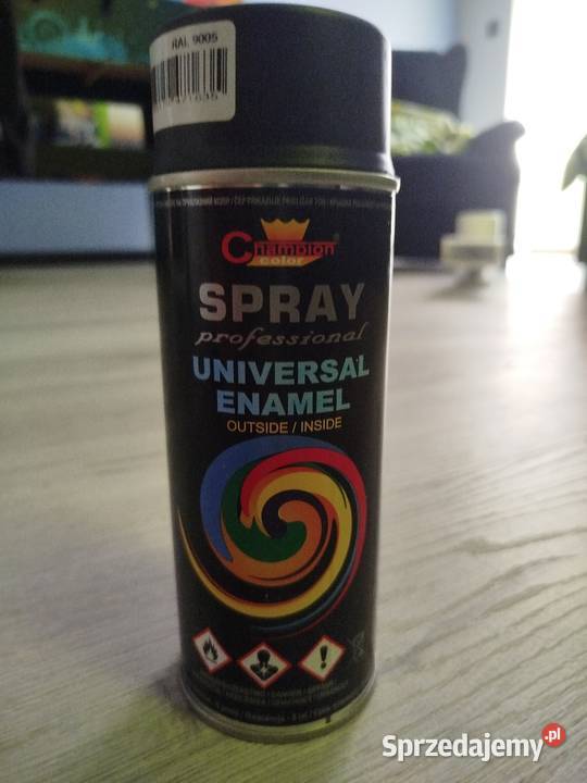 Czarny spray mat do metalu drewna plastiku 400 Jaskrów