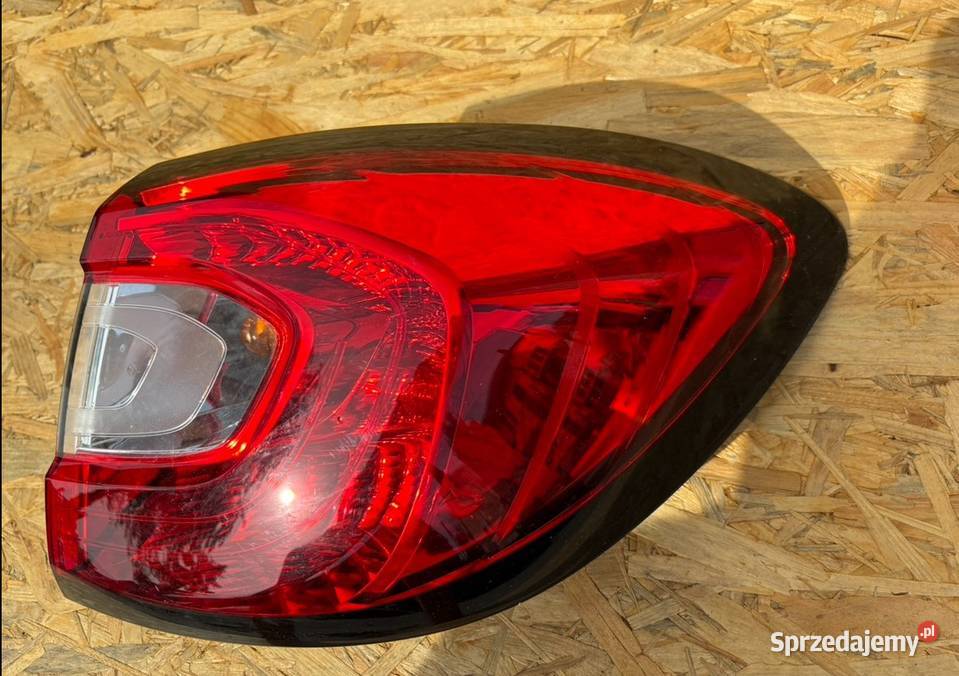 Lampa tylna tył prawa RENAULT CAPTUR I 1317 wielkopolskie Międzychód