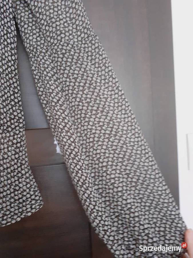 bluzka z żabotami dopasowana seksowna S M Gdańsk