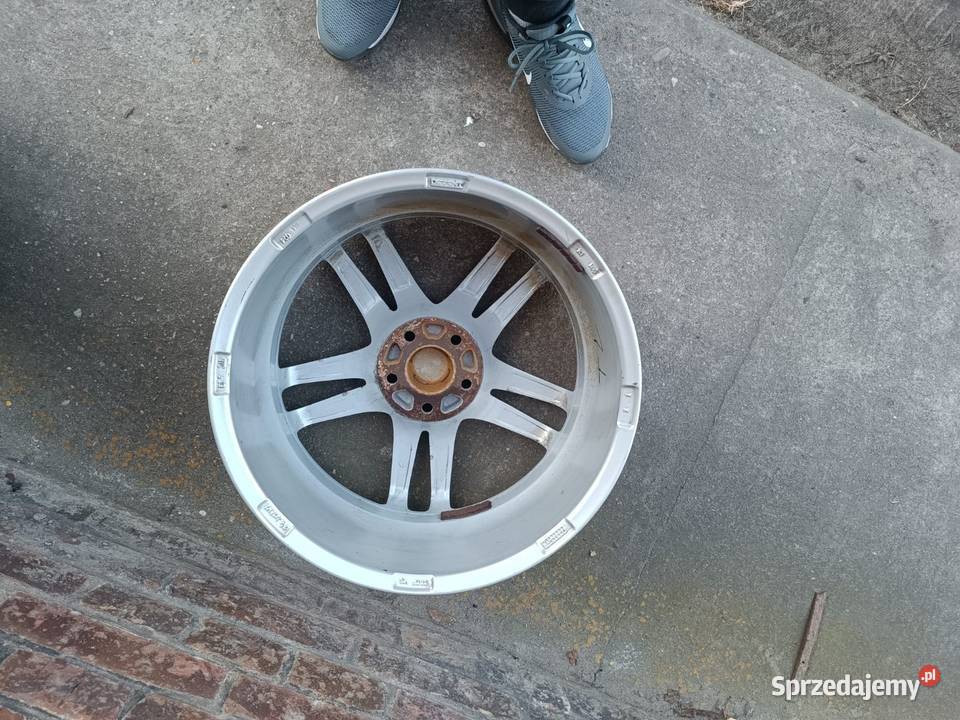 Komplet felgi opony Dezent wielkopolskie Wronki