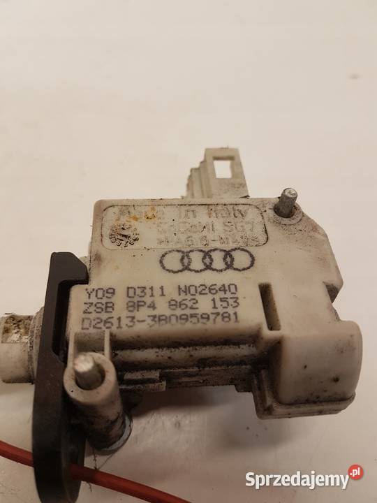 SIŁOWNIK KLAPKI PALIWA AUDI A3 8P LIFT 8P4862153 osobowe Przystajń