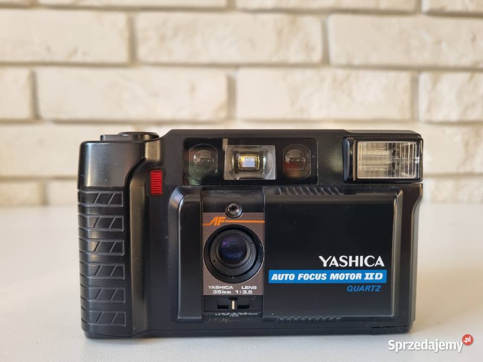 Aparat analogowy fotograficzny YASHICA AFM II D
