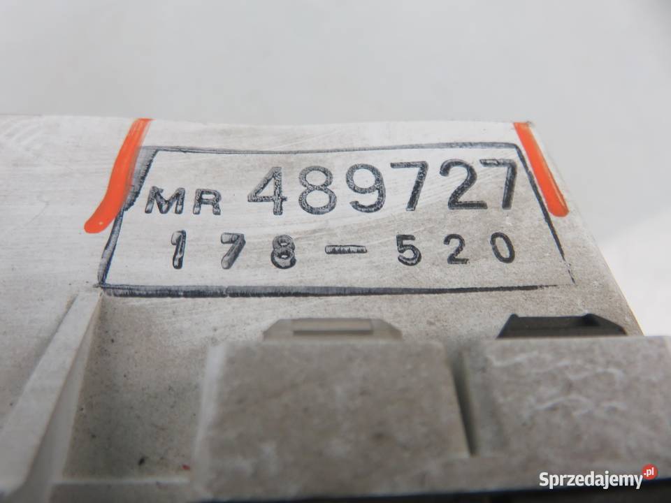 LICZNIK MITSUBISHI SPACE RUNNER II 24 GDI